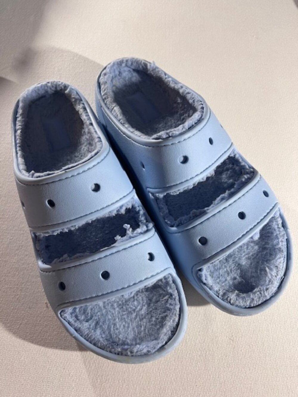Unisex Crocs Slippers sandals blue cozy fleece lined in or outdoor Men10 Women12